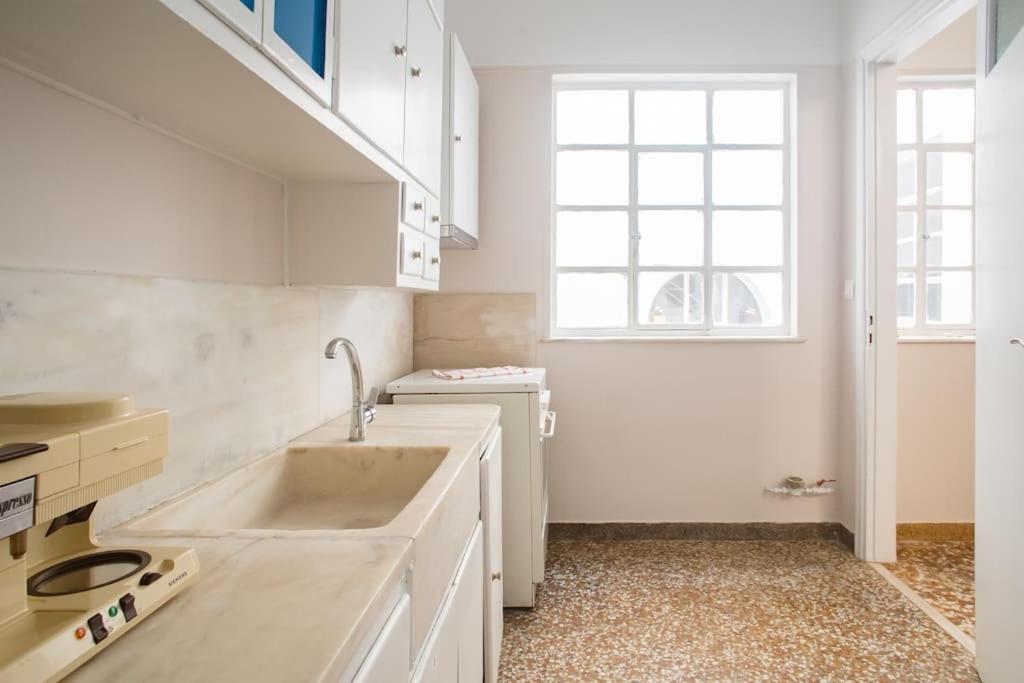 Splendid Full 5Bdr/3Bath/2Kitchens Mansion In Ath Daire Atina Dış mekan fotoğraf